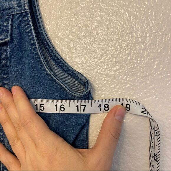 Chicos Platinum embelished DENIM VEST SCATTERED STONES size 0/S/4 - Picture 6 of 11